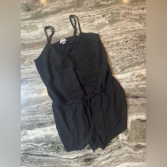 Old Navy Pants - Black Old Navy Romper